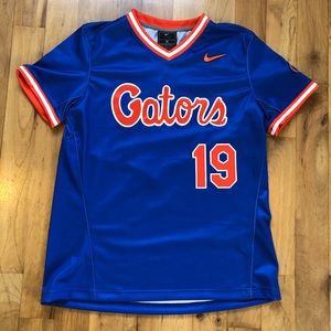 Women’s softball jersey